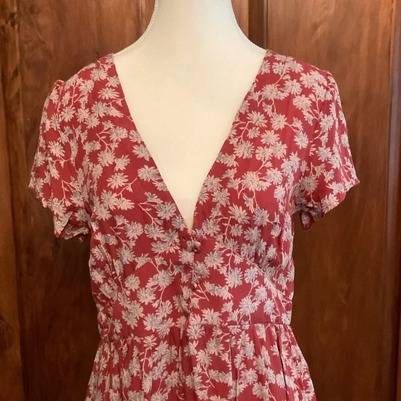 NWT! NATURAL LIFE Red and White Floral Maxi Dress - Picture 3 of 16
